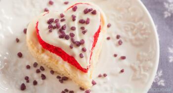 Muttertagsgeschenk backen kleine Herzkuchen