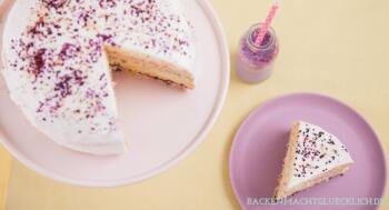 Gesunde Regenbogentorte (Rainbow Cake)