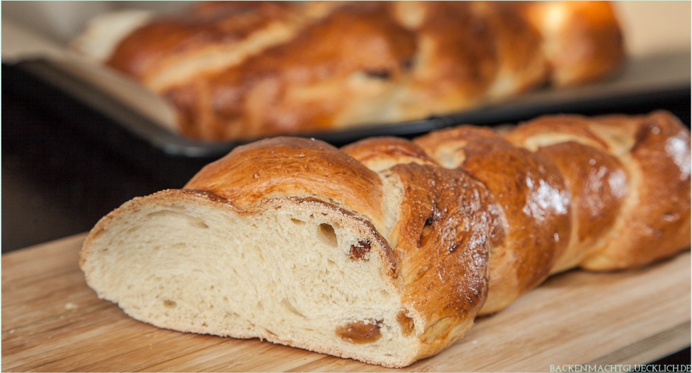 Gelingsicherer Hefeteig für Anfänger | Backen macht glücklich