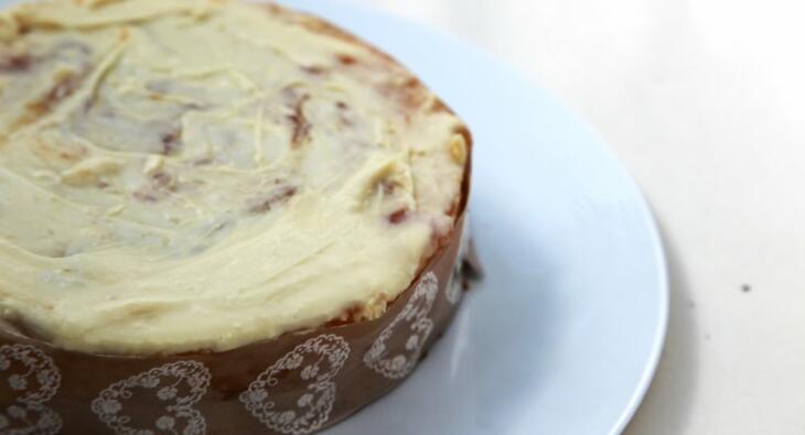 Weiße helle Sachertorte