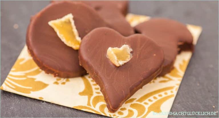 Marzipan-Konfekt mit Ananas und Ingwer