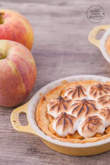 Apfel-Törtchen mit Baiser