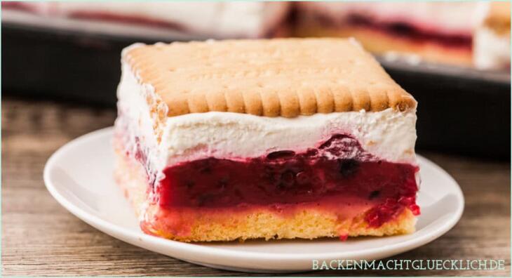 Butterkeks-Kuchen mit Beeren - Backen macht glücklich