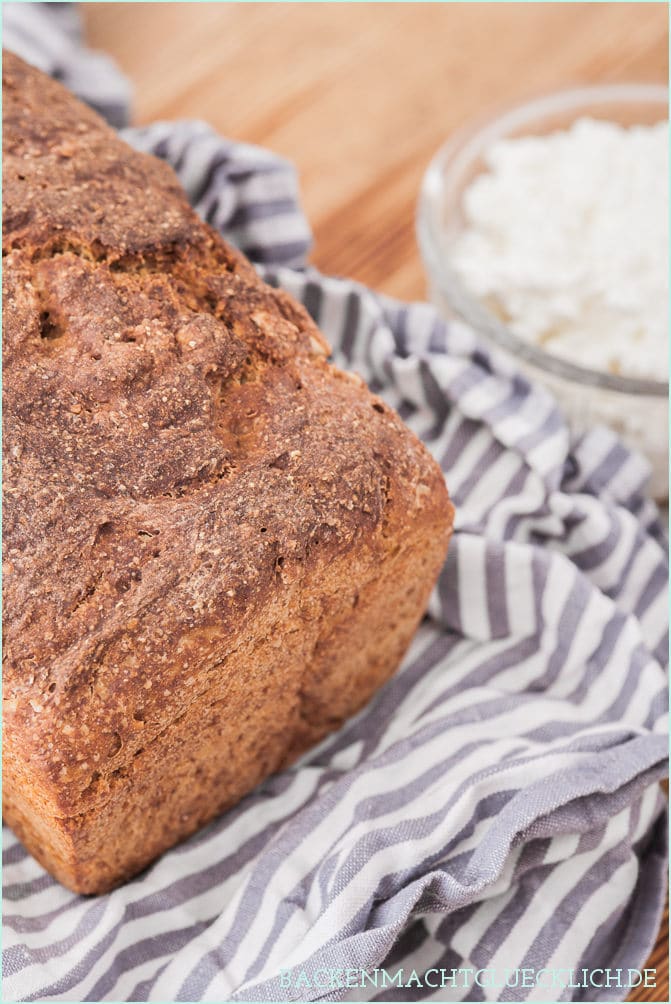 Vollkornbrot Rezept mit Sauerteig und Trockenhefe