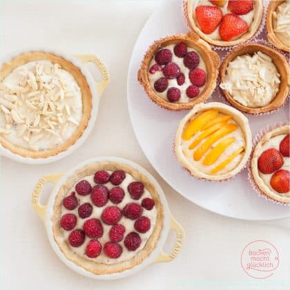 Mandel-Tartelettes mit Beeren