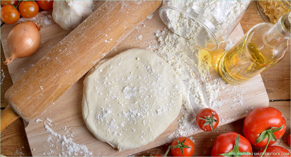 Pizzateig Grundrezept | Backen macht glücklich