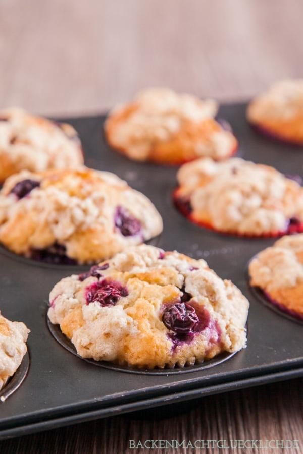 Blaubeer-Muffins mit Streuseln | Backen macht glücklich