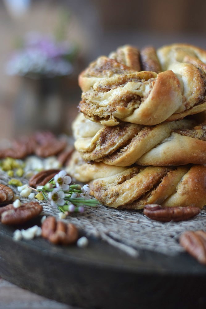 Nusskringel aus Hefeteig