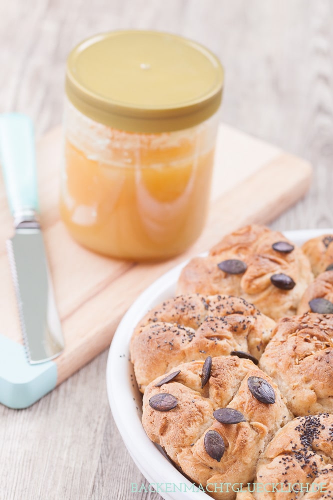 Einfache Brötchen backen