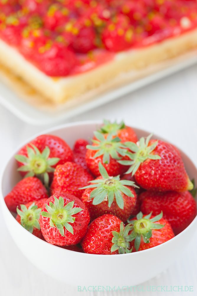 Erdbeerkuchen mit Pudding | Backen macht glücklich