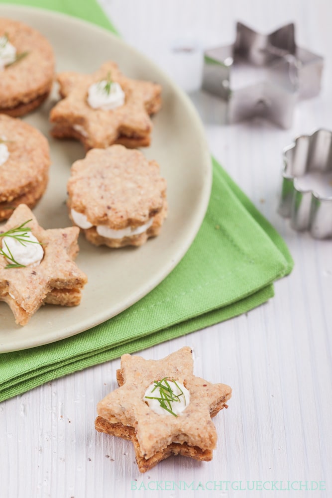 Herzhafte Plätzchen als Fingerfood