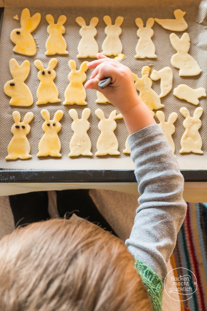 Klassische Osterhasen-Plätzchen | Backen macht glücklich