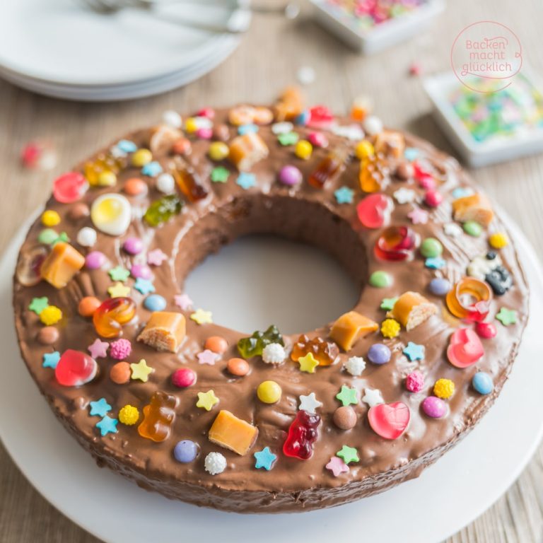 Marmorkuchen-Geburtstagskuchen für Kindergeburtstage