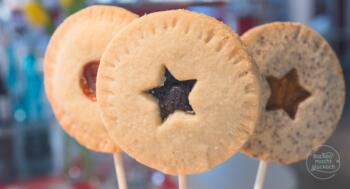 Kekse am Stiel (Pie Pops)