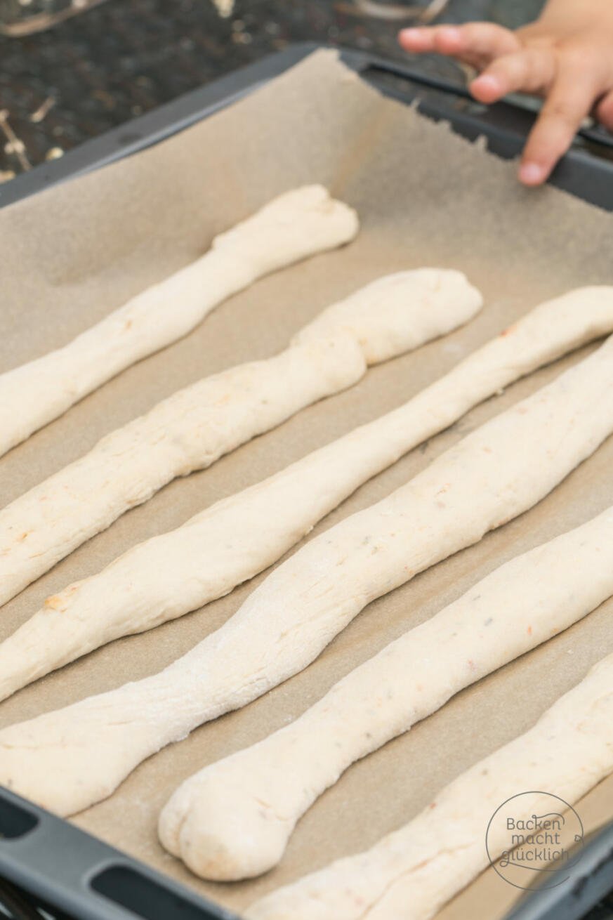 Leichtes Stockbrot Rezept für eine saftige Konsistenz