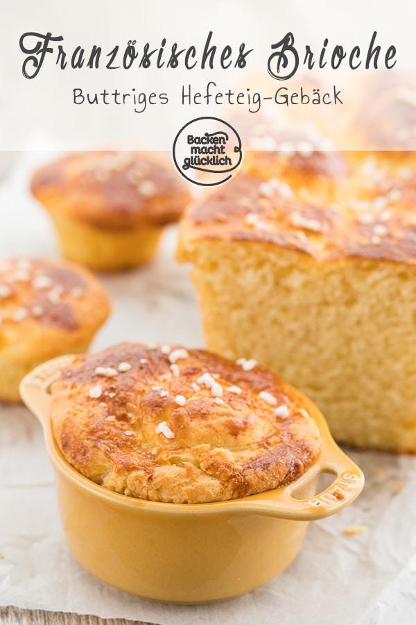 Französischer Frühstücks-Klassiker: Brioche aus buttrigem Hefeteig kann pur, süß mit Marmelade oder sogar herzhaftem Belag gegessen werden. Wer mag, backt den Teig in kleinen Förmchen statt als großen Laib.