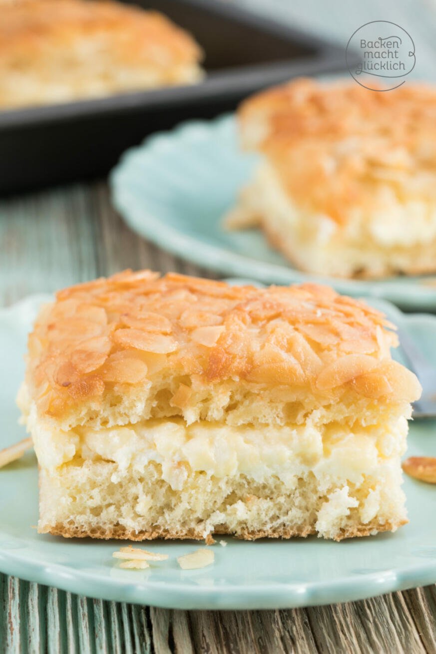 Klassischer Bienenstich vom Blech | Backen macht glücklich Klassischer Bienenstich vom Blech | Backen macht glücklich