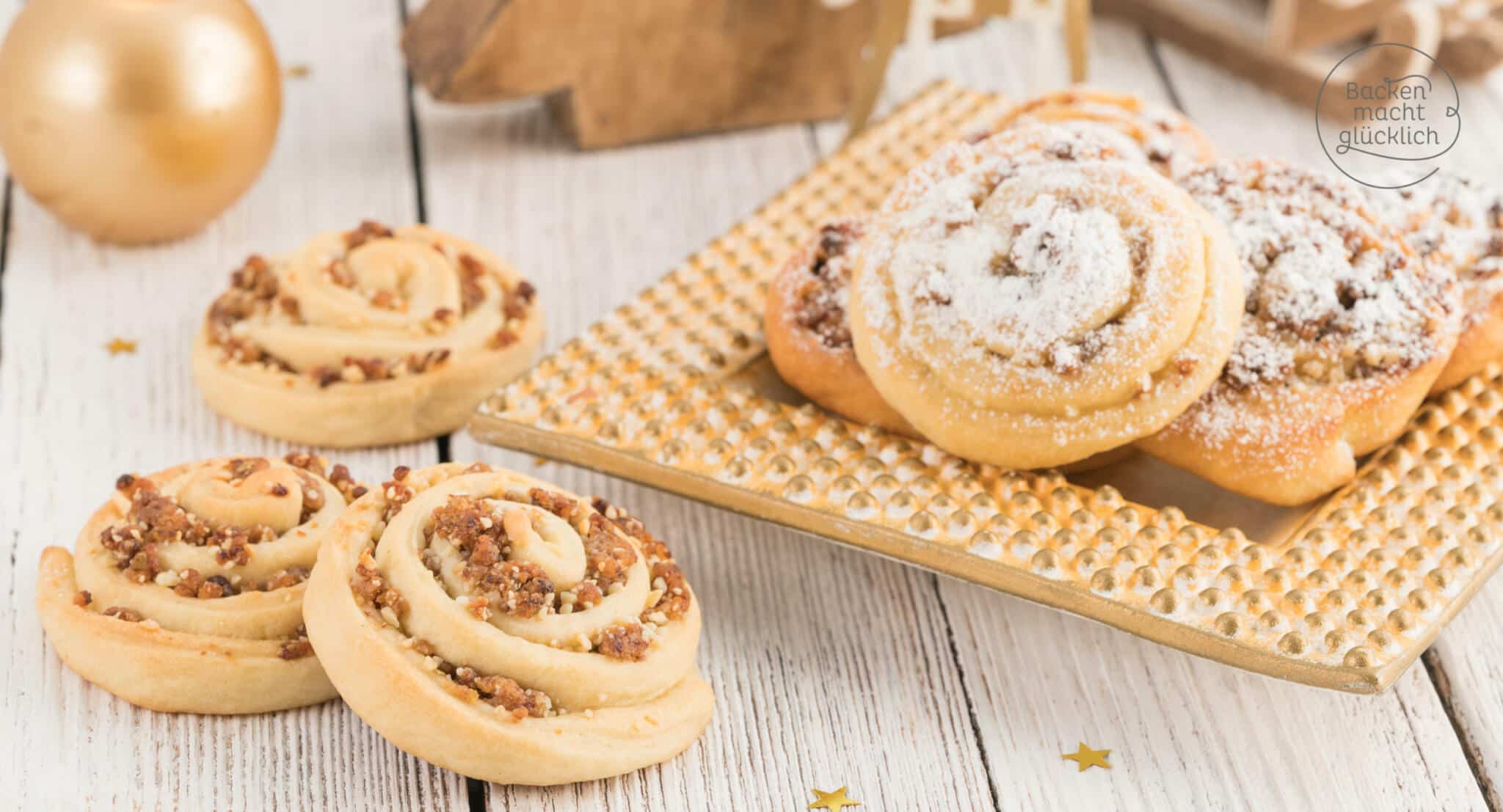 Hefeschnecken mit Rosinen und Marzipan