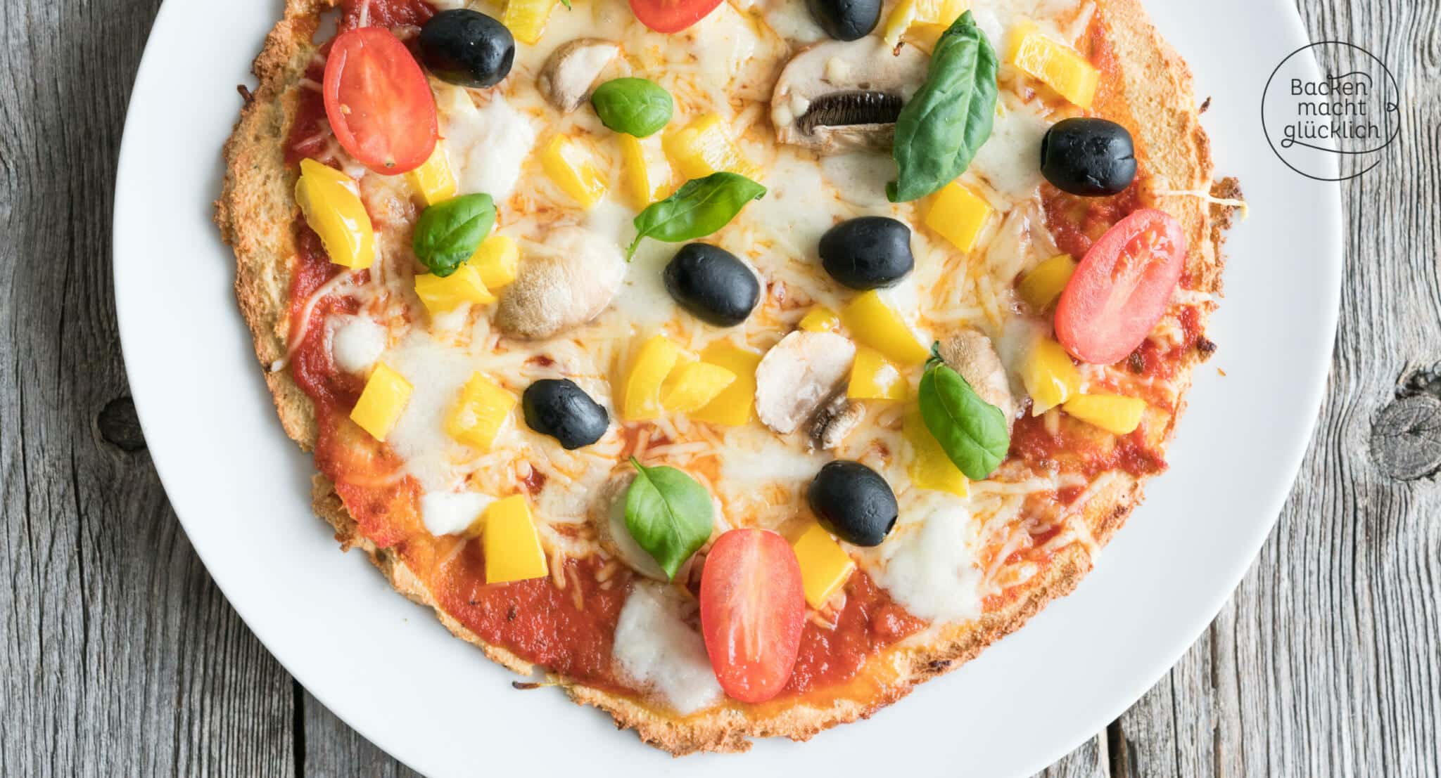 Low Carb Pizza mit Mandelmehl