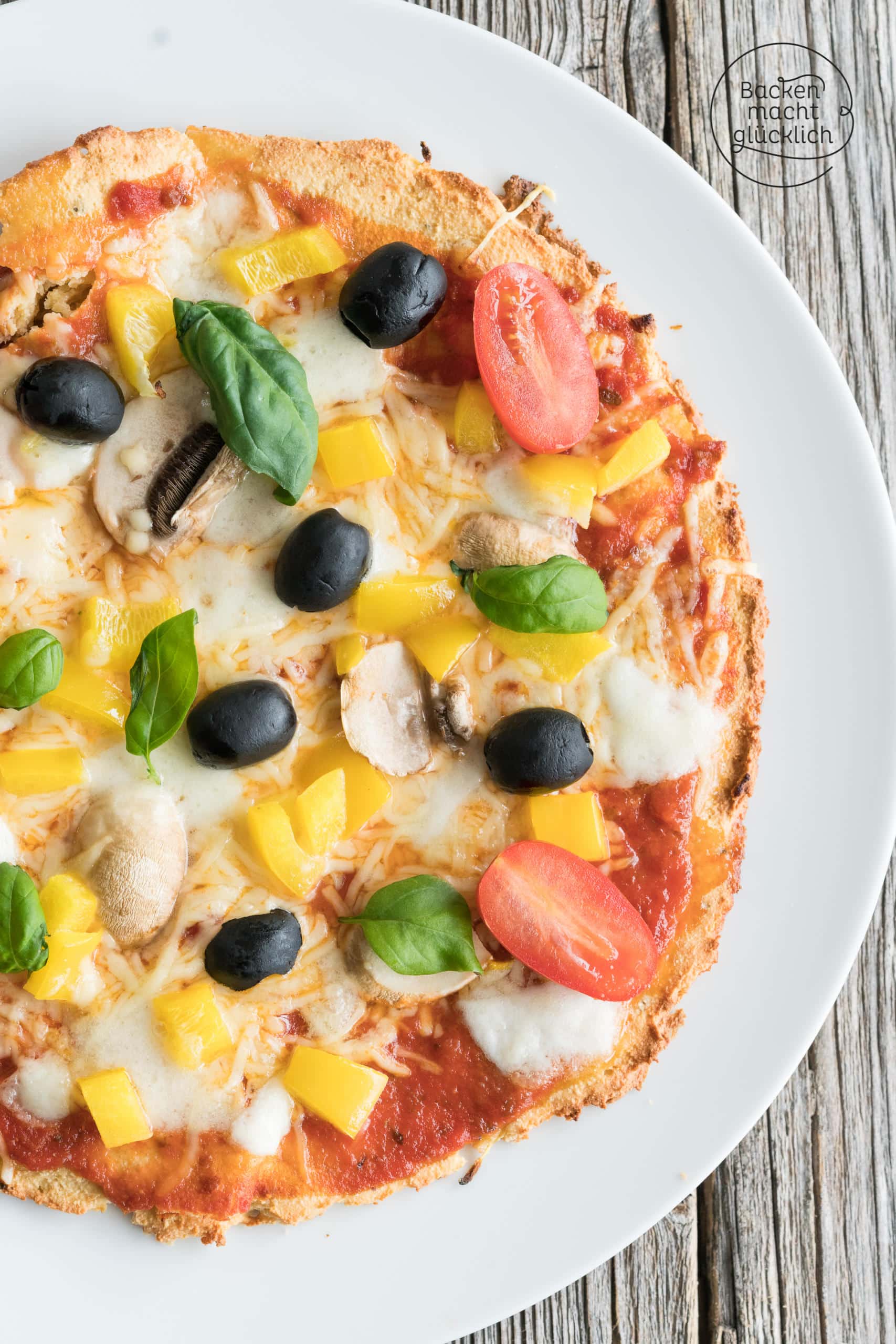 Low Carb Pizzateig mit Mandeln