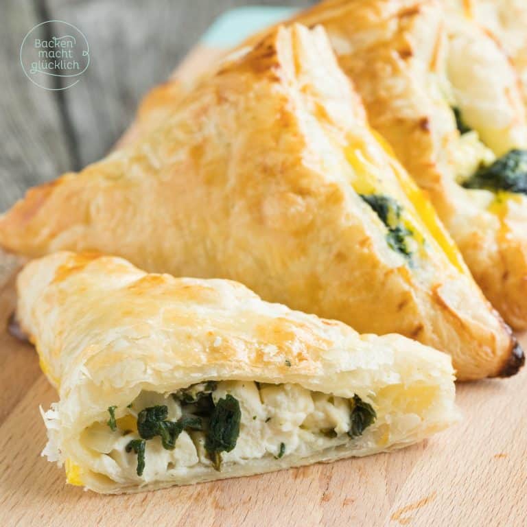 Schnelle Blätterteigtaschen mit Spinat und Feta