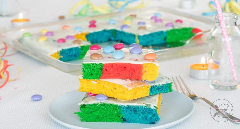 Bunter Regenbogenkuchen vom Blech | Backen macht glücklich