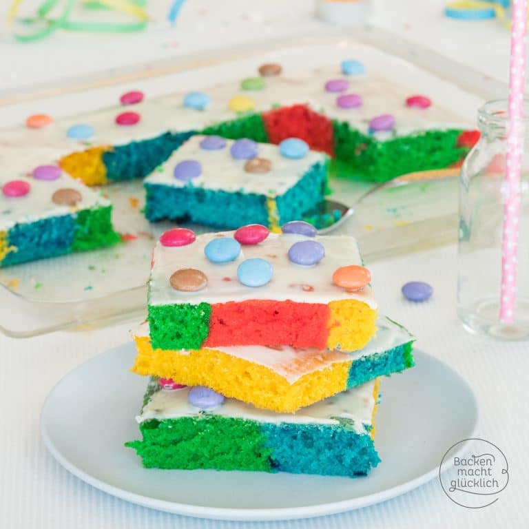 Kunterbunter Regenbogenkuchen vom Blech