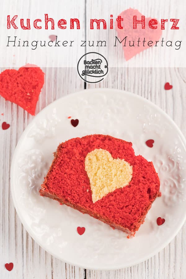 Toller Herzkuchen für Muttertag und Co. Ein einfaches Rezept aus saftigem Rührteig: Diesen Kuchen mit Herz innen solltet ihr gleich nachbacken!