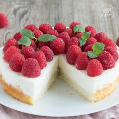 Schnelle Himbeer-Torte mit Schmand
