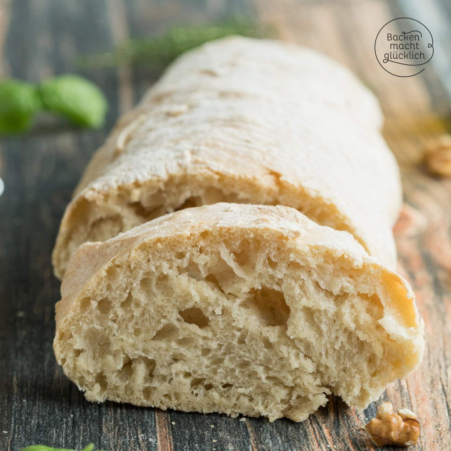 Ciabatta selbst backen: original italienisches Weißbrot Ciabatta selbst backen: original italienisches Weißbrot