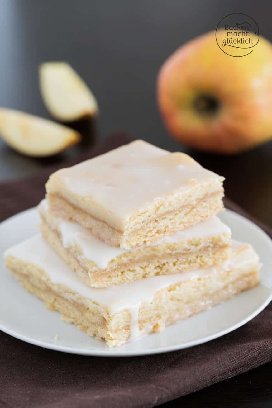 Apfelkuchen mit Apfelmus vom Blech | Backen macht glücklich