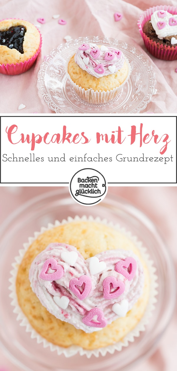 Tolles Grundrezept für köstliche Muffins mit Herz. Die Herz-Cupcakes eignen sich super um der Mama zum Muttertag eine Freude zu machen: Einfache und schnelle Muttertags-Cupcakes!