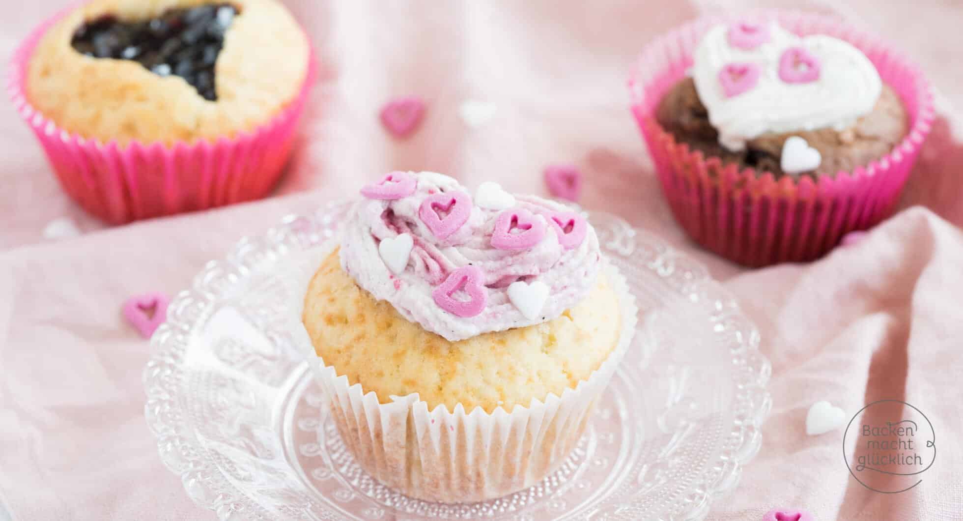 Valentinstag-Cupcakes mit Herz | Backen macht glücklich