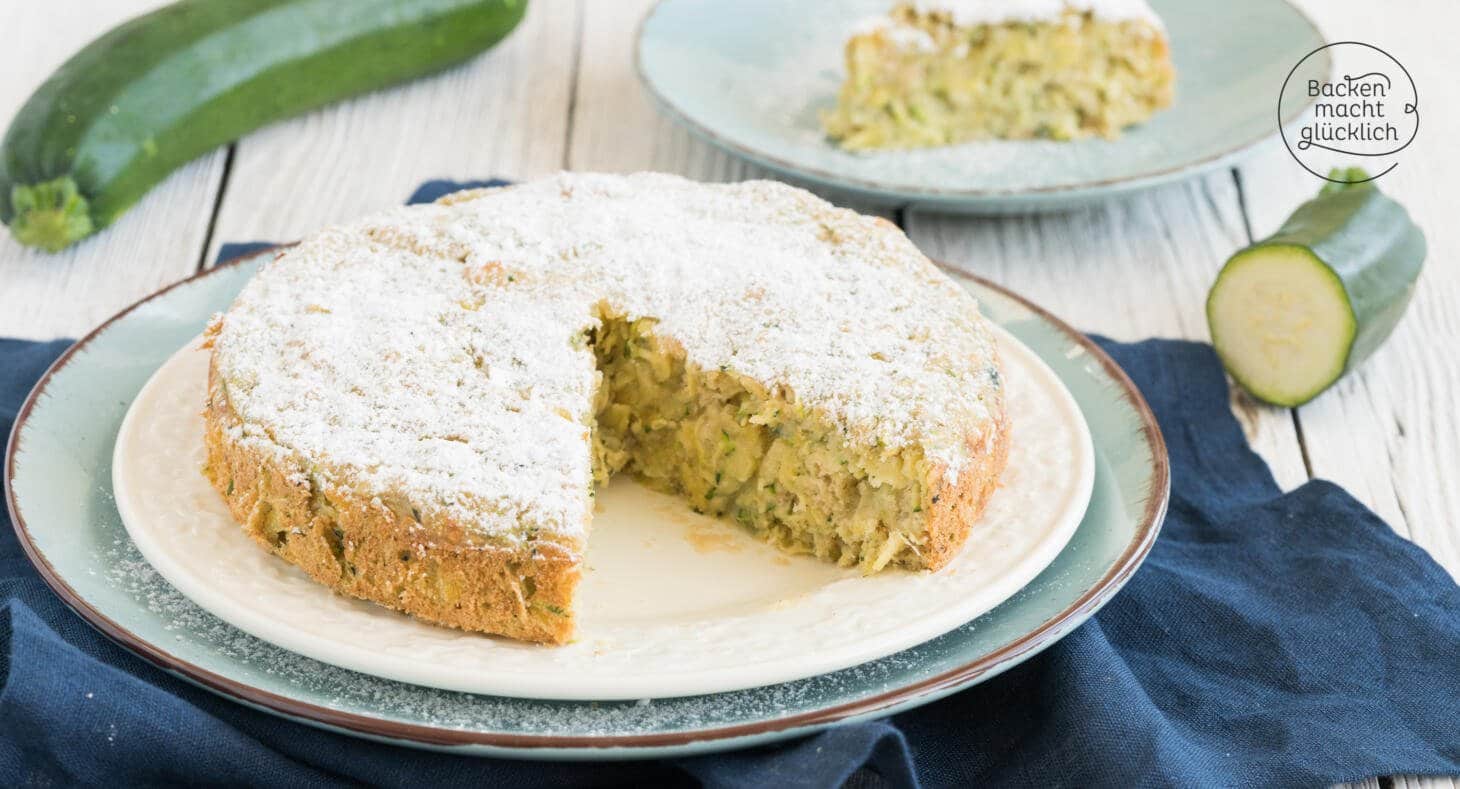 Kalorienarmer Zucchinikuchen ohne Zucker | Backen macht glücklich
