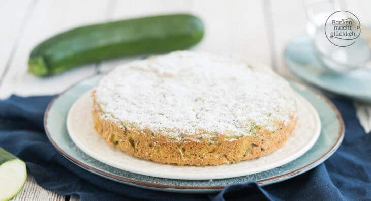 gesunder zuckerfreier Kinderkuchen mit Zucchini