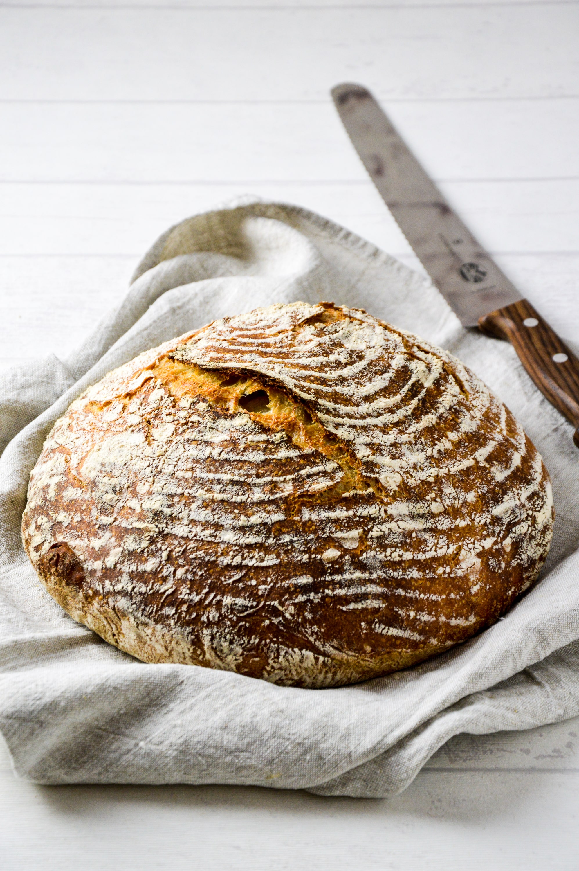 Reines Dinkelbrot mit Sauerteig