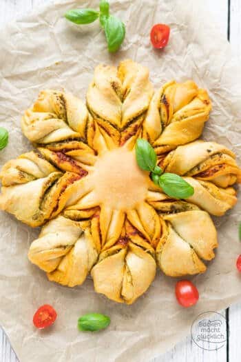 Pestoblume mit Pizzateig