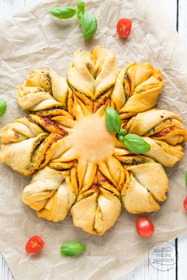 Pestoblume mit Pizzateig