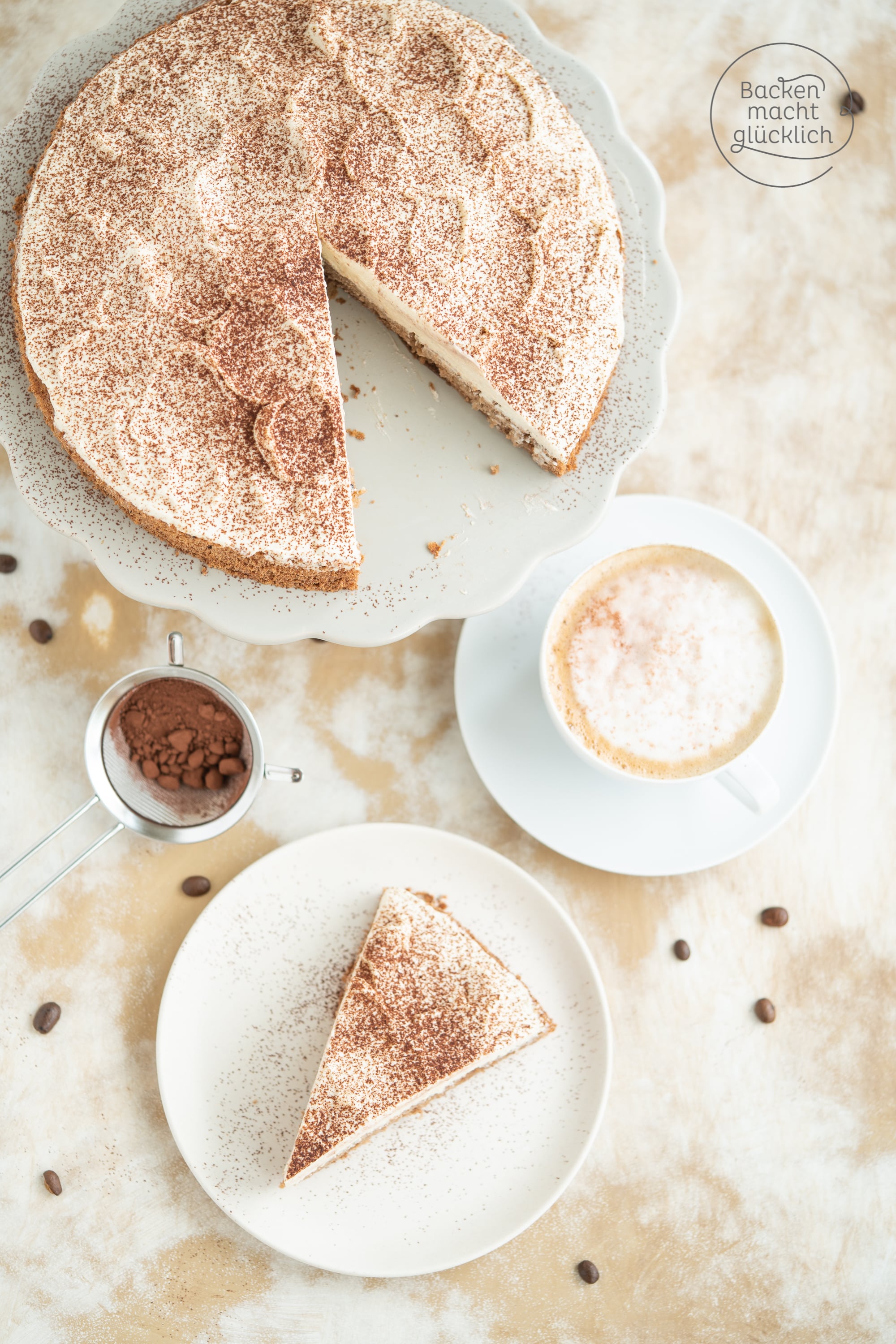 Einfache Tiramisutorte mit Biskuit