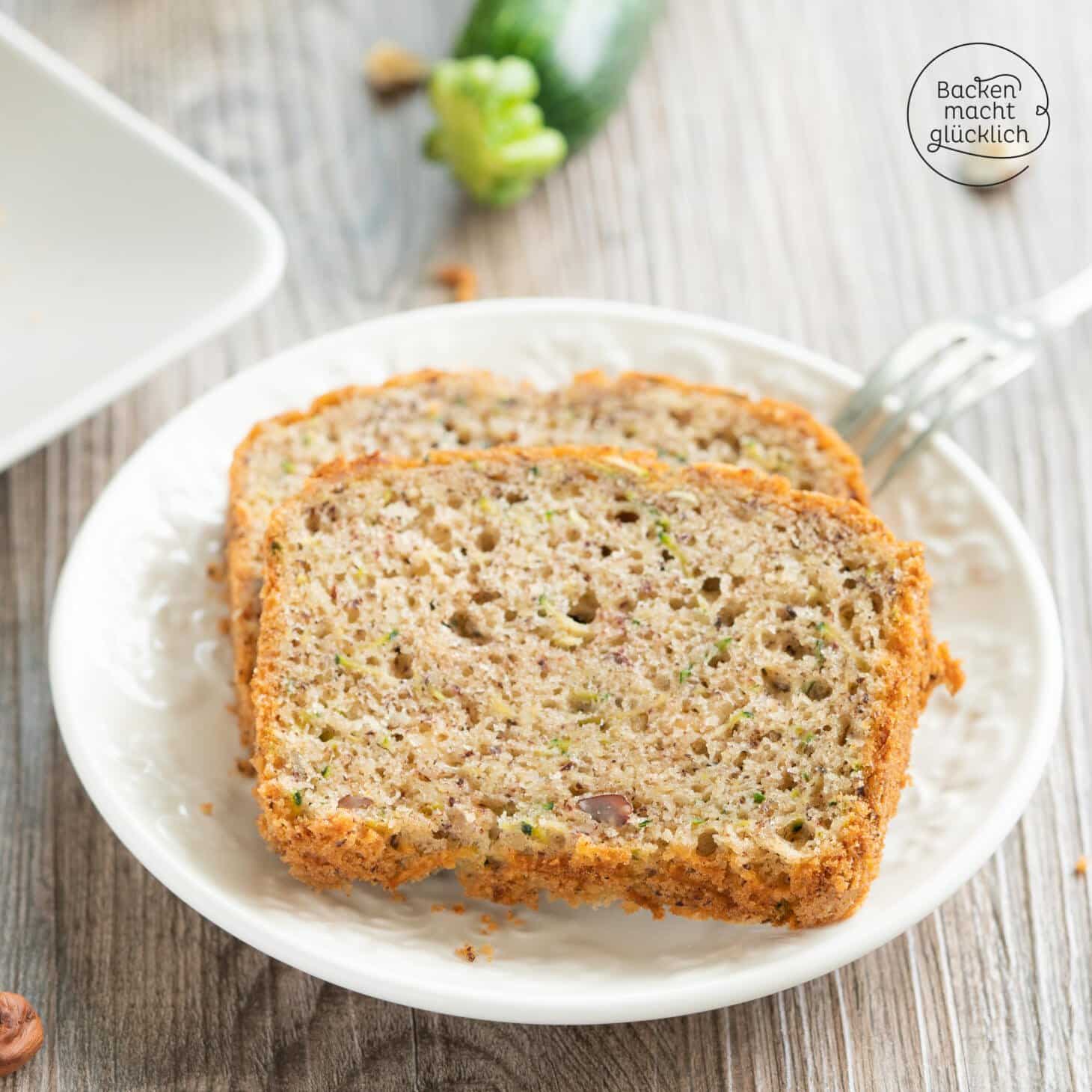 Saftiger Zucchini-Nuss-Kuchen | Backen macht glücklich