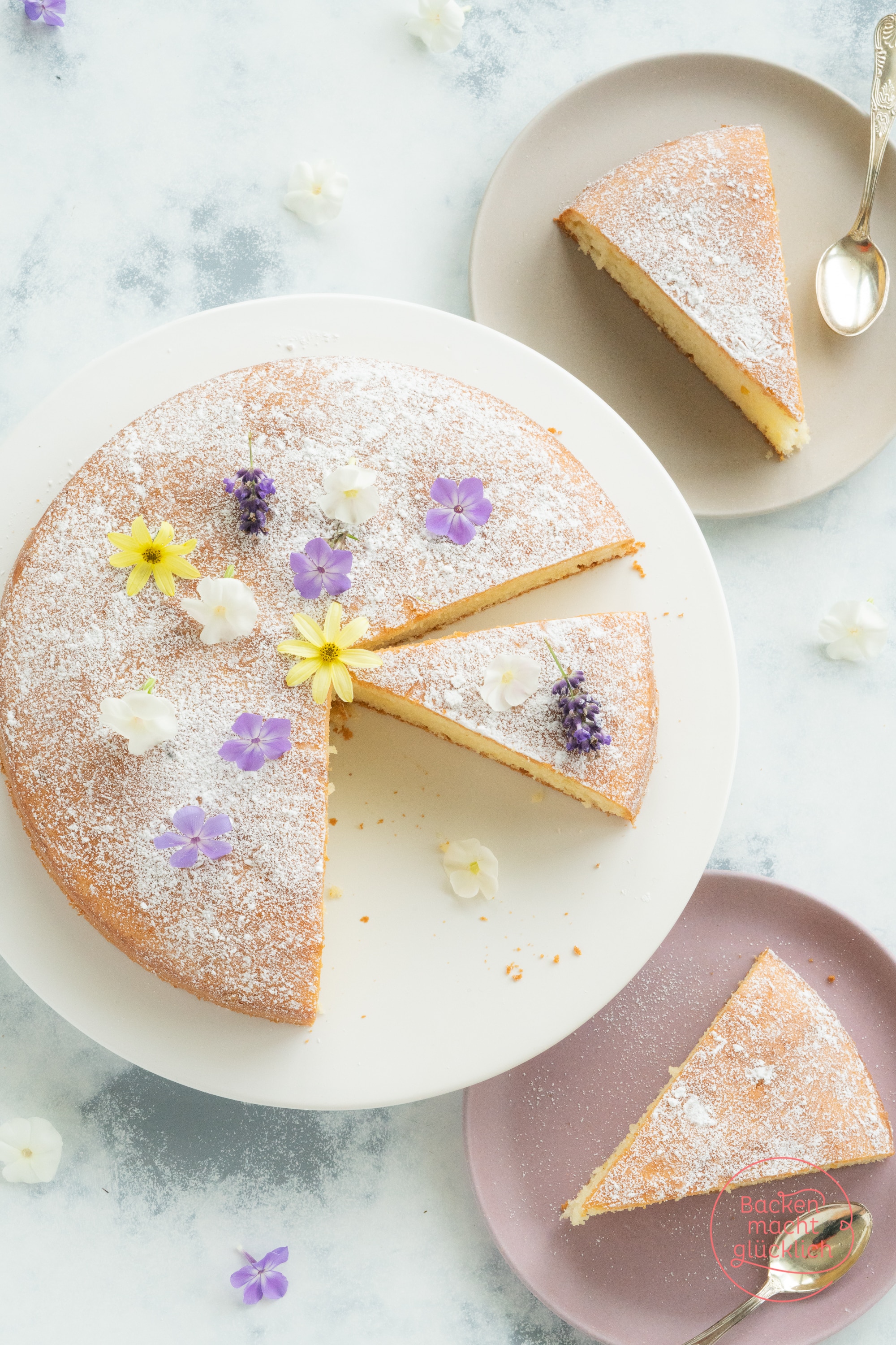 Schneller einfacher Joghurt Becherkuchen