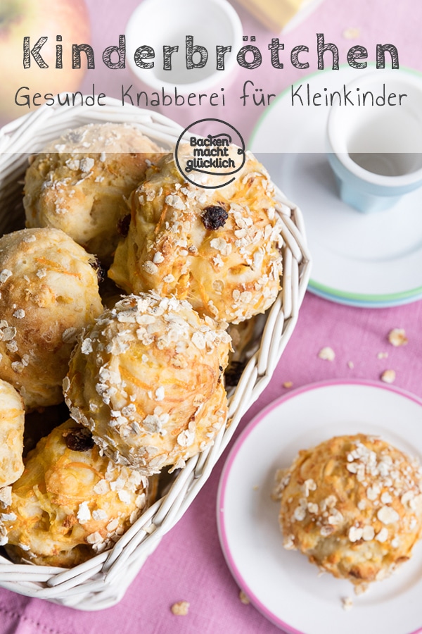 Diese Babybrötchen sind ein schneller gesunder Kindersnack zum Mitnehmen für Babys und Kleinkinder. Die Kinderbrote haben eine weiche Kruste und stecken voll gesunder Sachen.