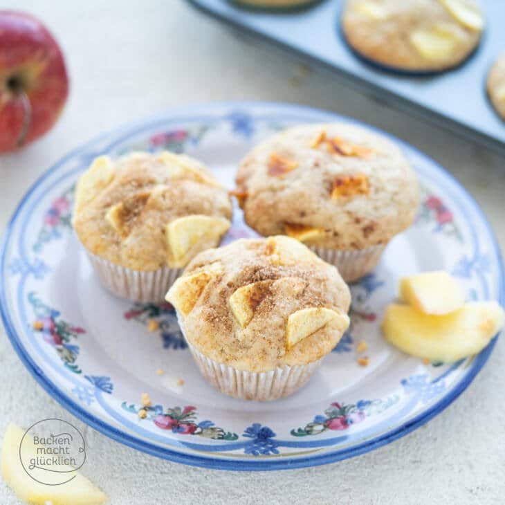 Einfache saftige Apfel-Muffins mit Joghurt | Backen macht glücklich