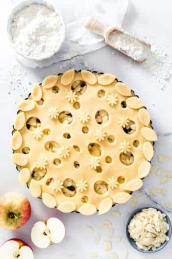 Gedeckter Apfelkuchen