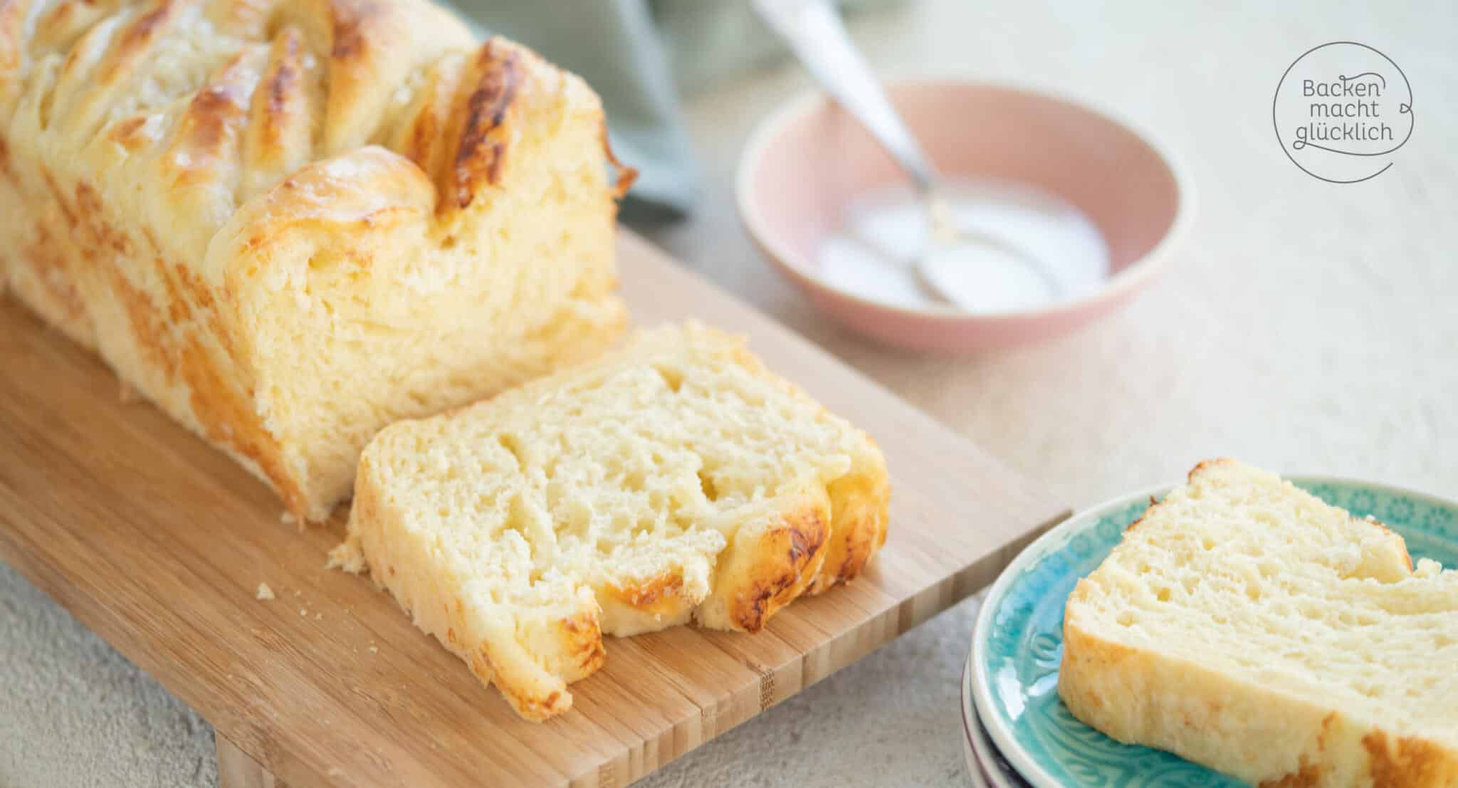 Hefezopf mit Quark-Füllung | Backen macht glücklich