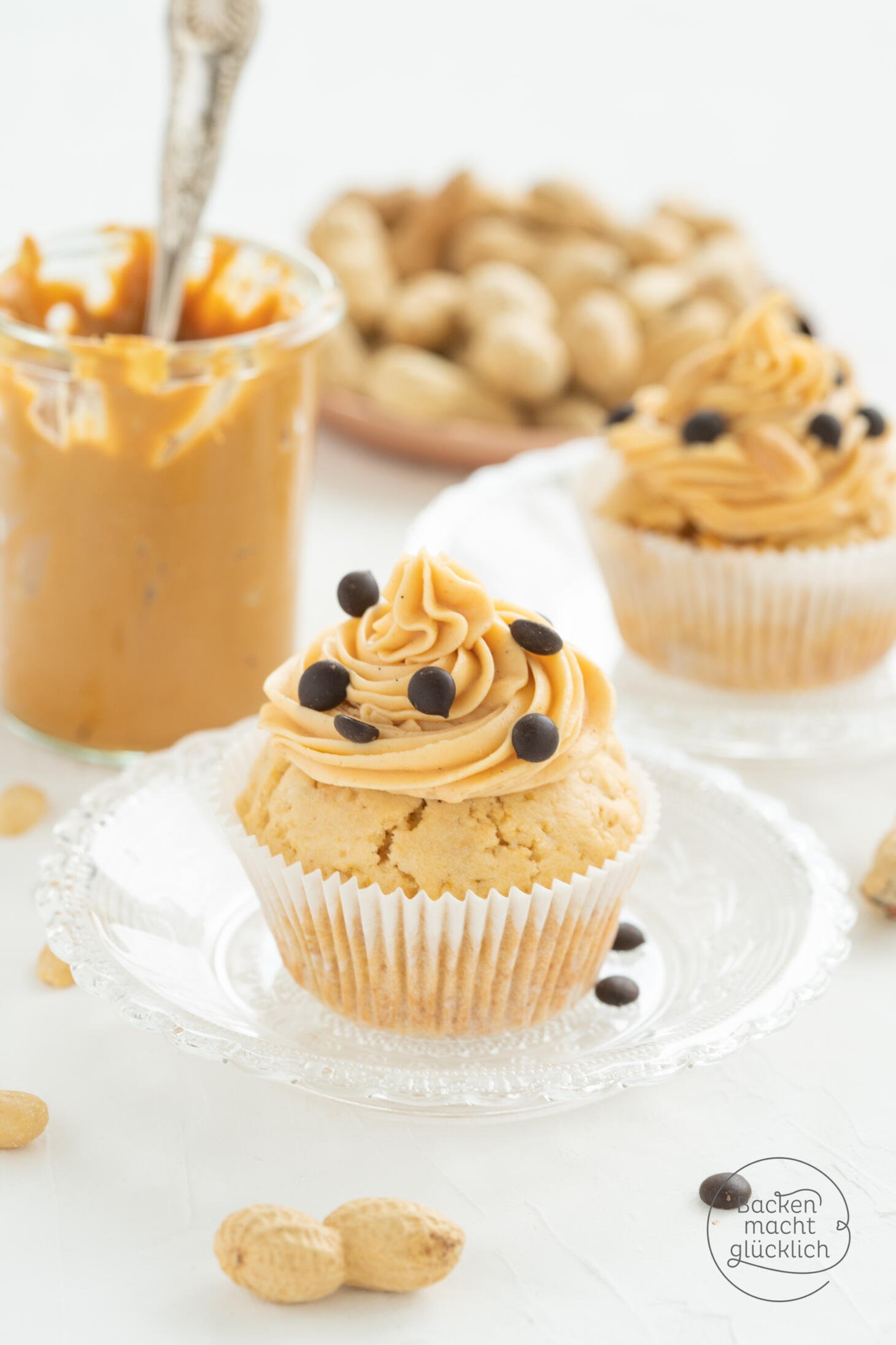 Erdnussbutter-Cupcakes mit Frischkäsefrosting | Backen macht glücklich