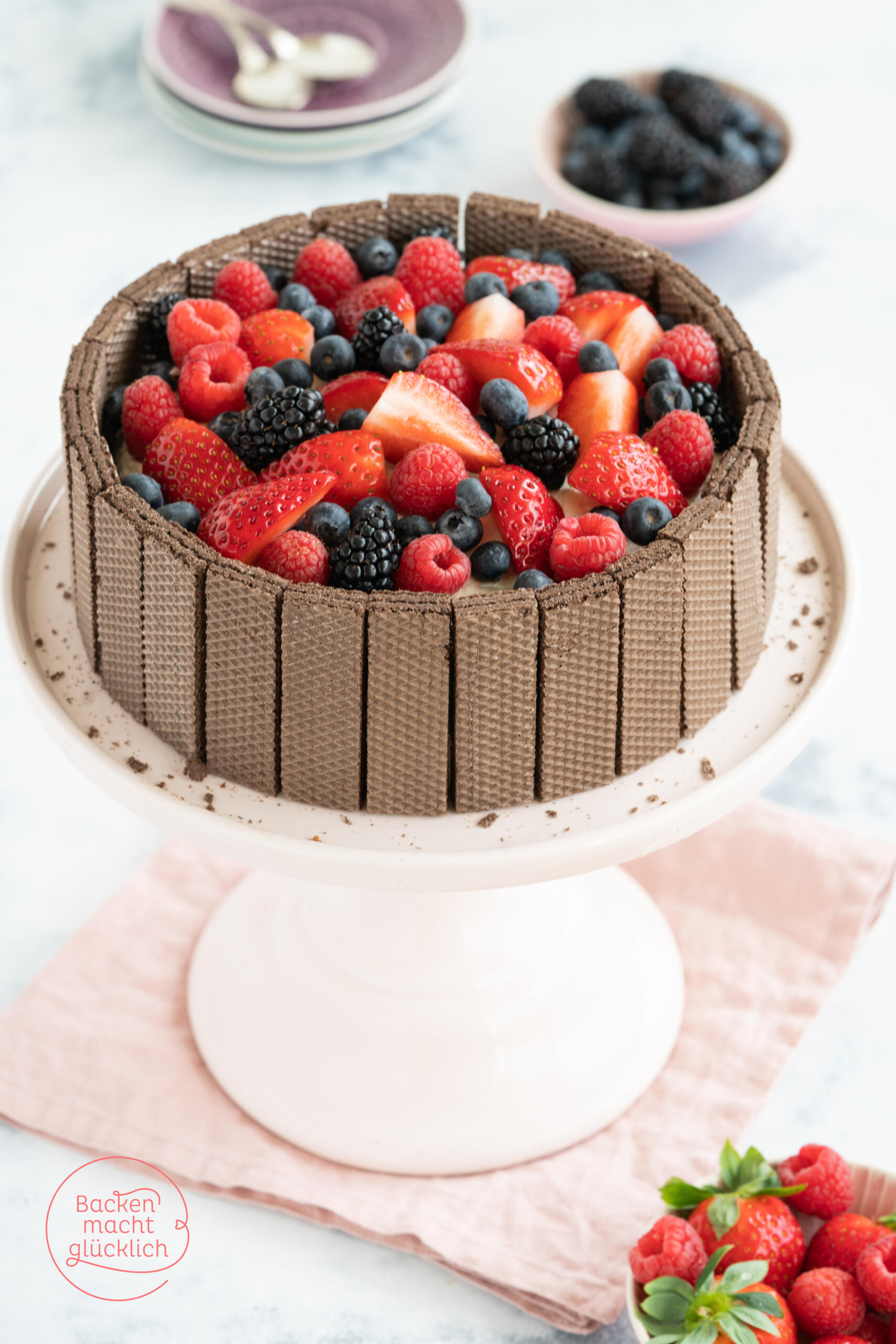 Schoko Beeren Torte Waffelrand