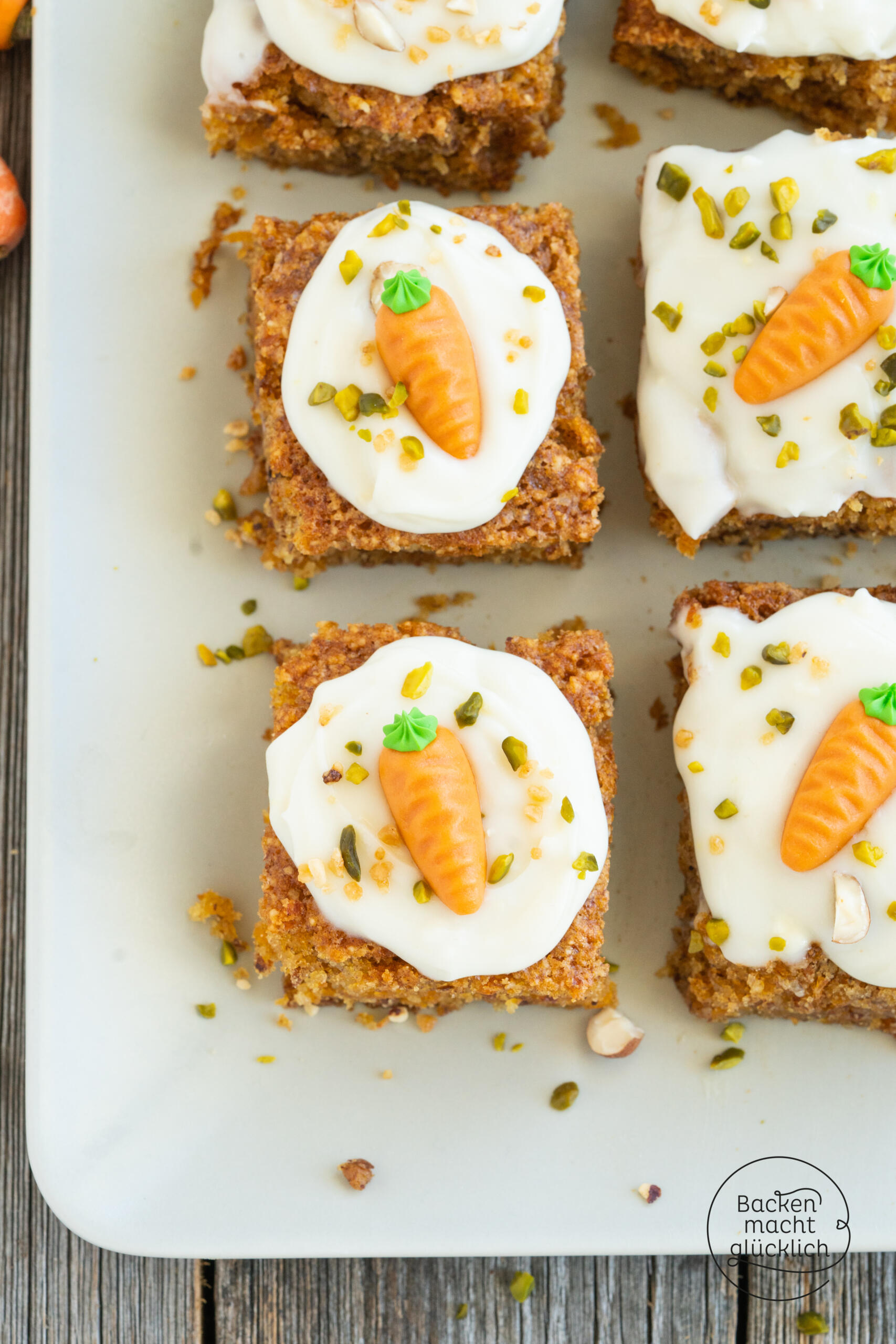 Veganer möhrenkuchen