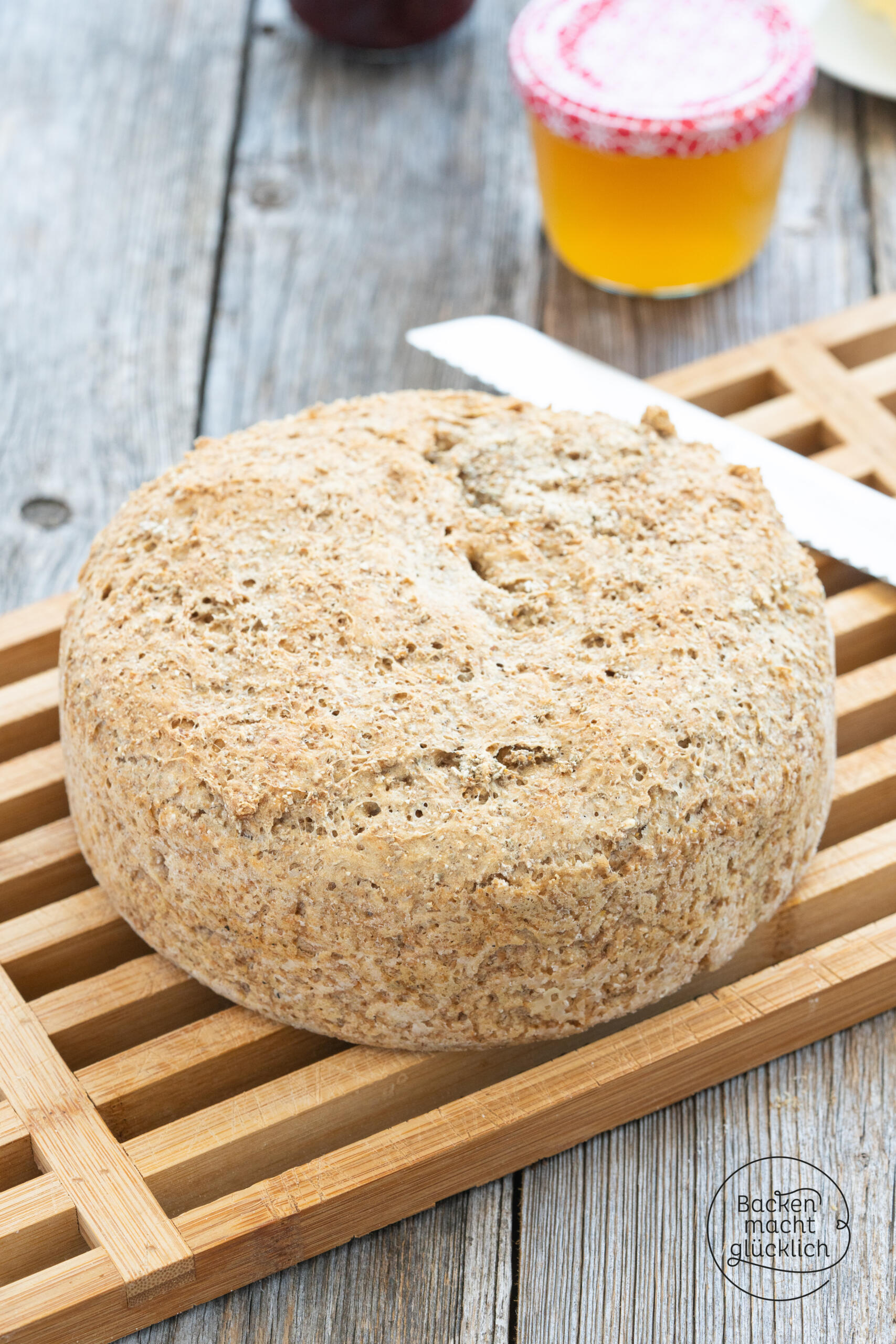 einfaches Roggenbrot mit sauerteig und Hefe