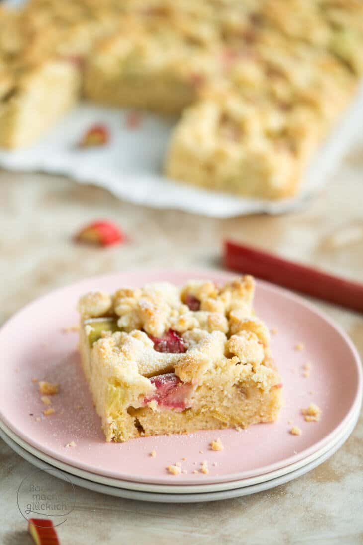 Rhabarberkuchen mit Streusel | Backen macht glücklich